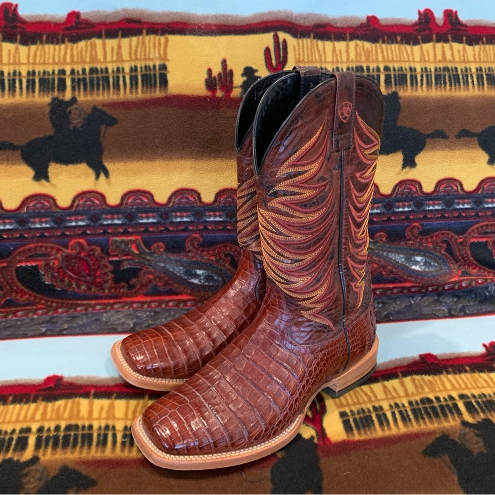 ARIAT MENS BOOTS. EXOTIC FIRE CATCHER CINNAMON CAIMAN BELLY WIDE SQUARE TOE.